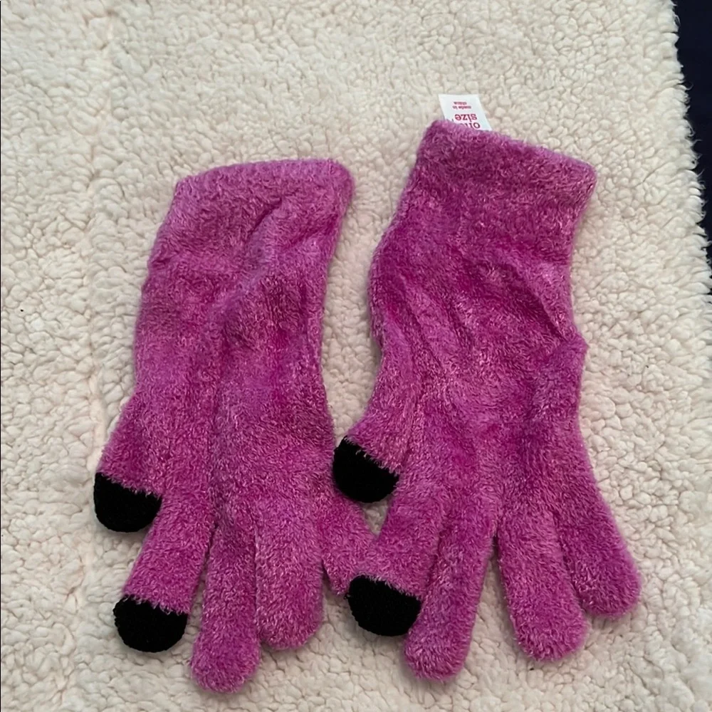 Justice Purplish Fuzzy Gloves with Black Accents